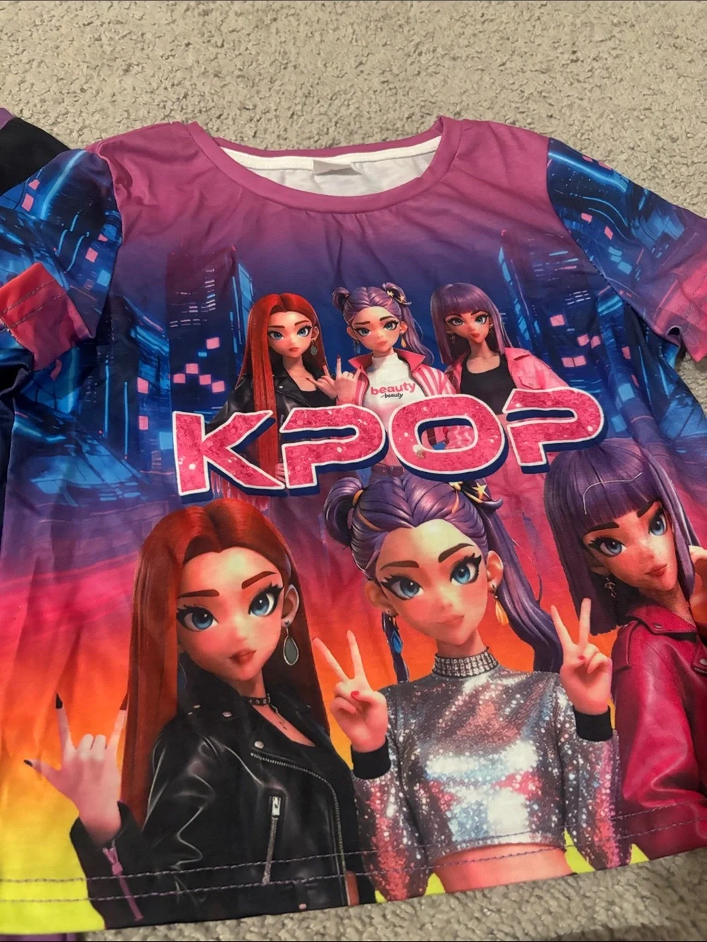 K-Pop girls Graphic clothes bundle